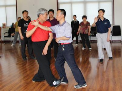 张全亮授拳