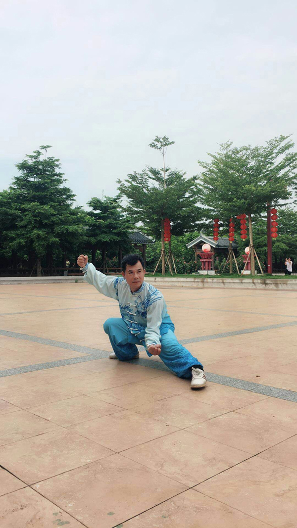王华照