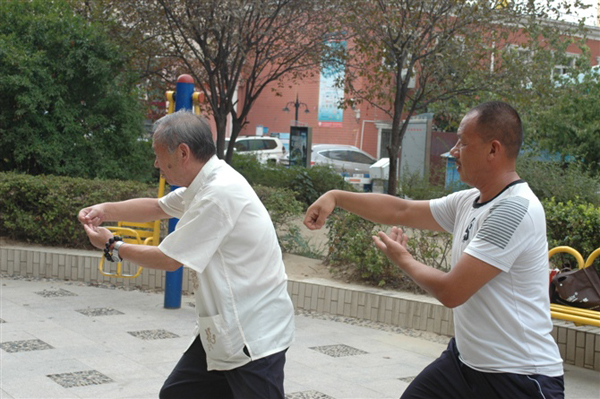 与师父合影