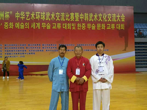 合影