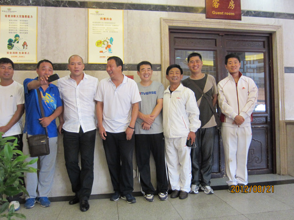 朱其鲁与师父合影