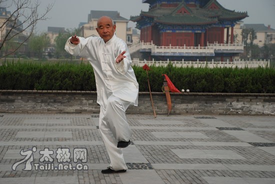 拍摄地点：开封金明湖