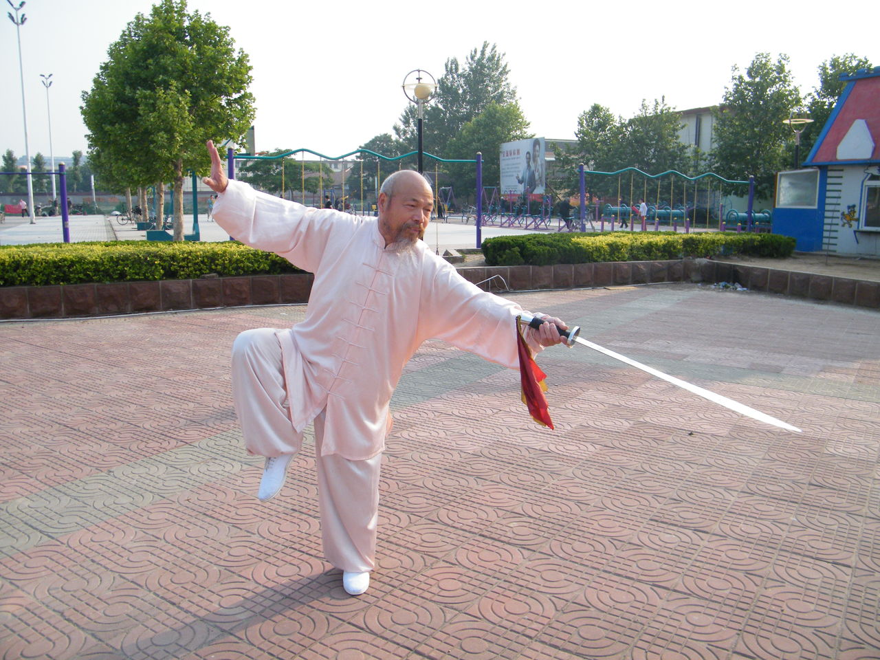 陈晋元