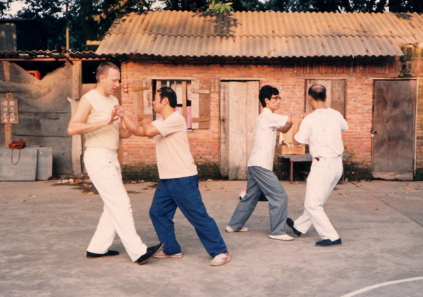 李寅康