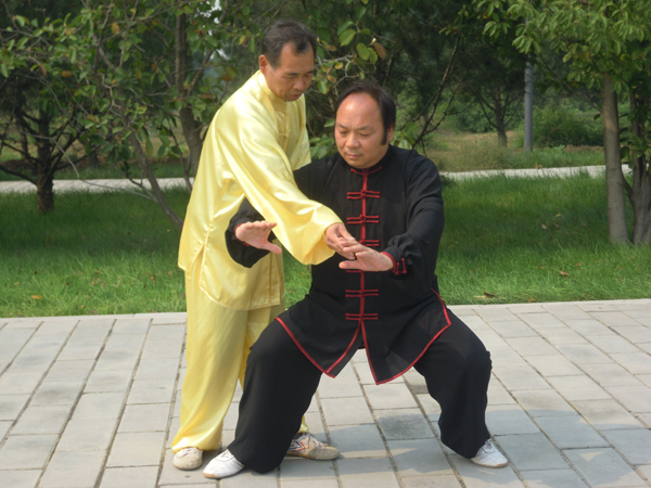 晏斌权