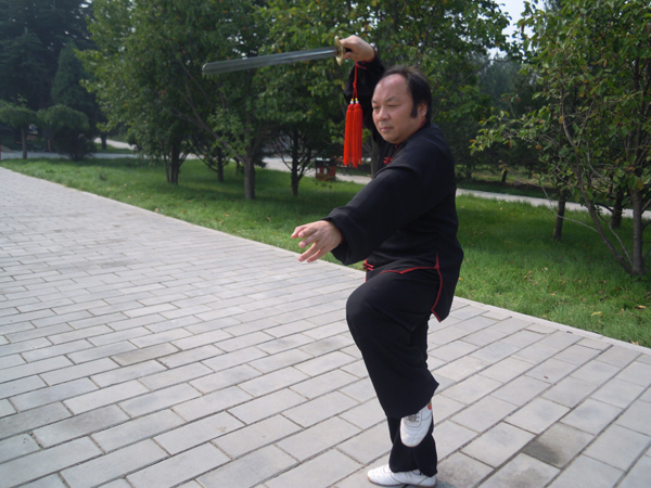 晏斌权
