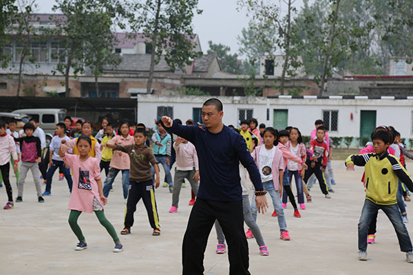 马贵鹏开展公益教学