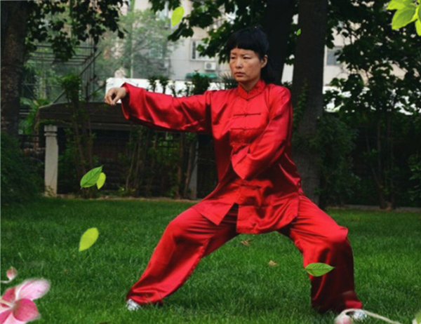 张凯冰拳照